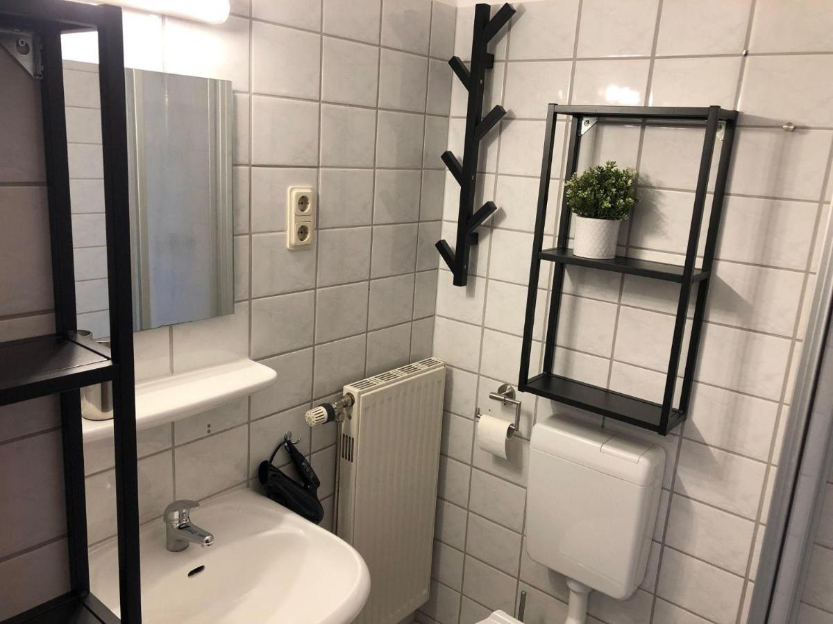 Ferienwohnung-Klaus-Stoertebeker-Mit-Sonnenterrasse-Garten-Zwischen-Strand-Wald-Und-Wiese Gustow  Екстериор снимка